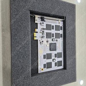 UAD-2 Satellite PCIe OCTO 판매합니다.