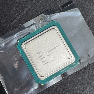 인텔 XEON E5-2697 V2 2.7Ghz 12코어 CPU 판매 합니다.