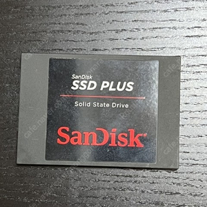 샌디스크 240GB SSD 택포 1만원에 판매합니다