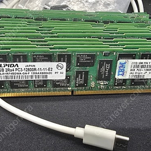 ELPIDA DDR3 8G (서버용) 메모리 팝니다.