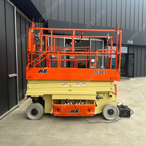 고소작업대 JLG2030ES