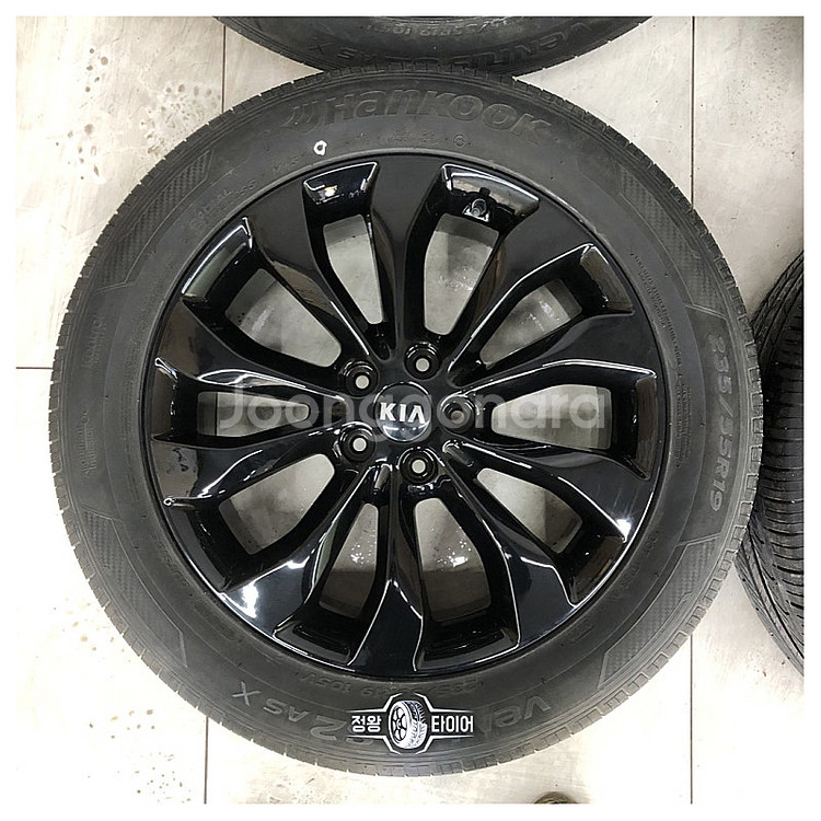 더뉴쏘렌토 19인치 블랙 중고 휠타이어 235/55R1...--2