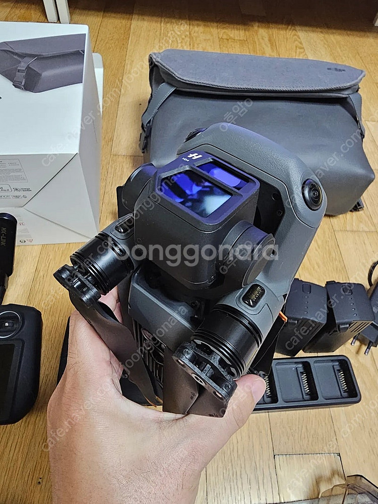 DJI 매빅3 플라이모어 콤보--1