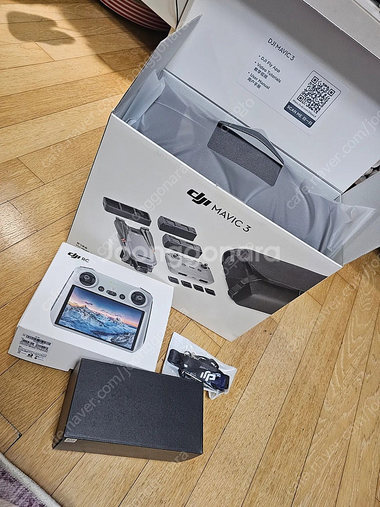 DJI 매빅3 플라이모어 콤보--4