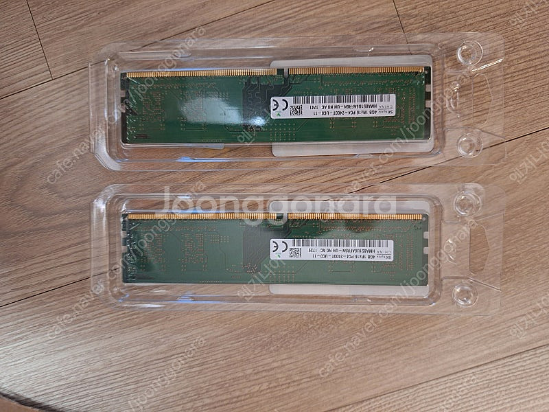 DDR4 2400 4GB 2개--0