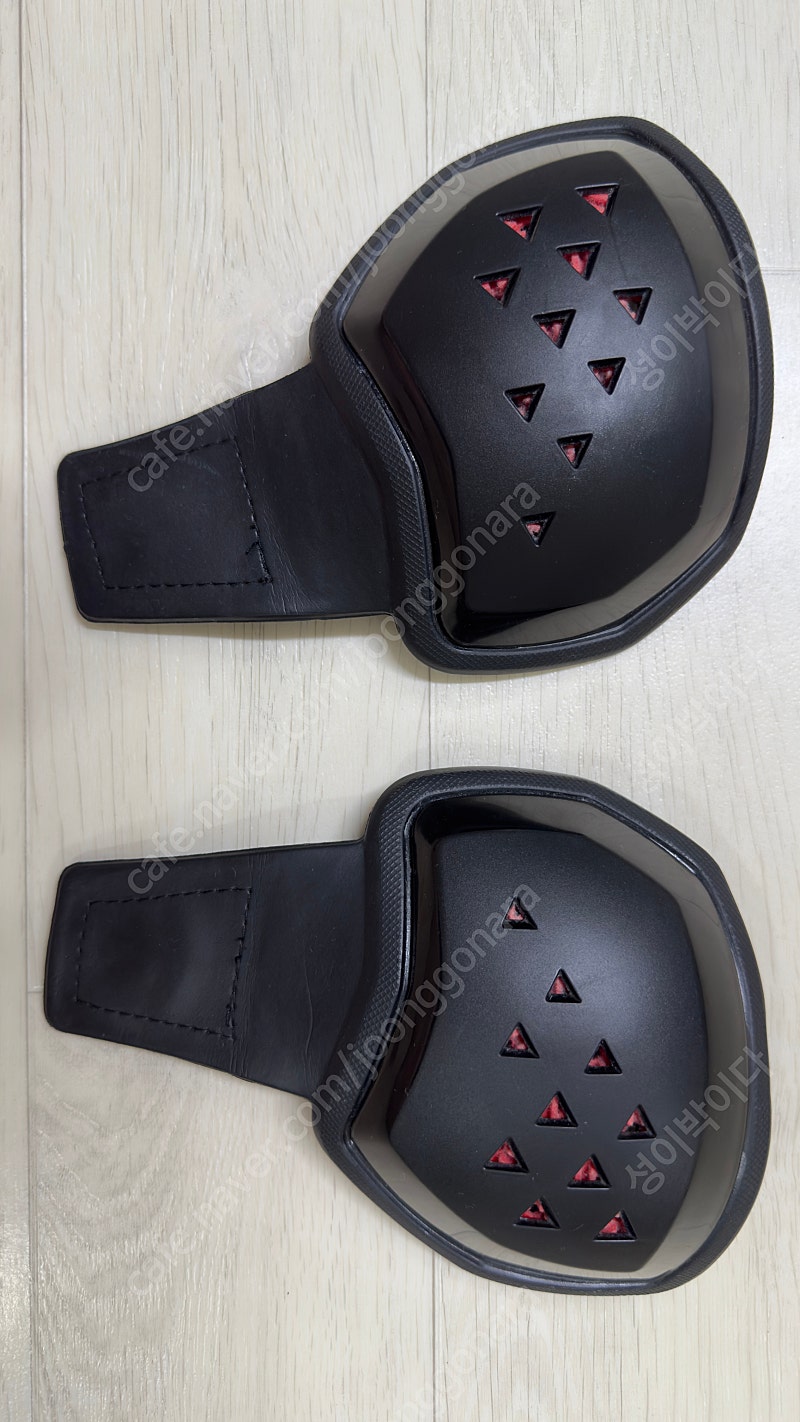 LEATT 3.5 PRO chest protector 어깨 보호대