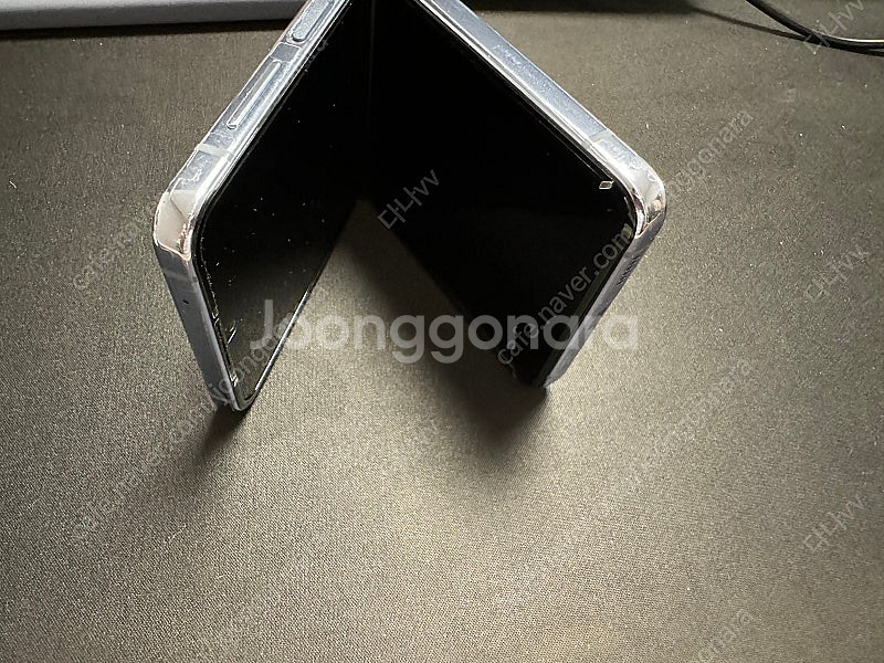 ZFlip4(플립4) 블루 256기가 신품급 팝니다.--4