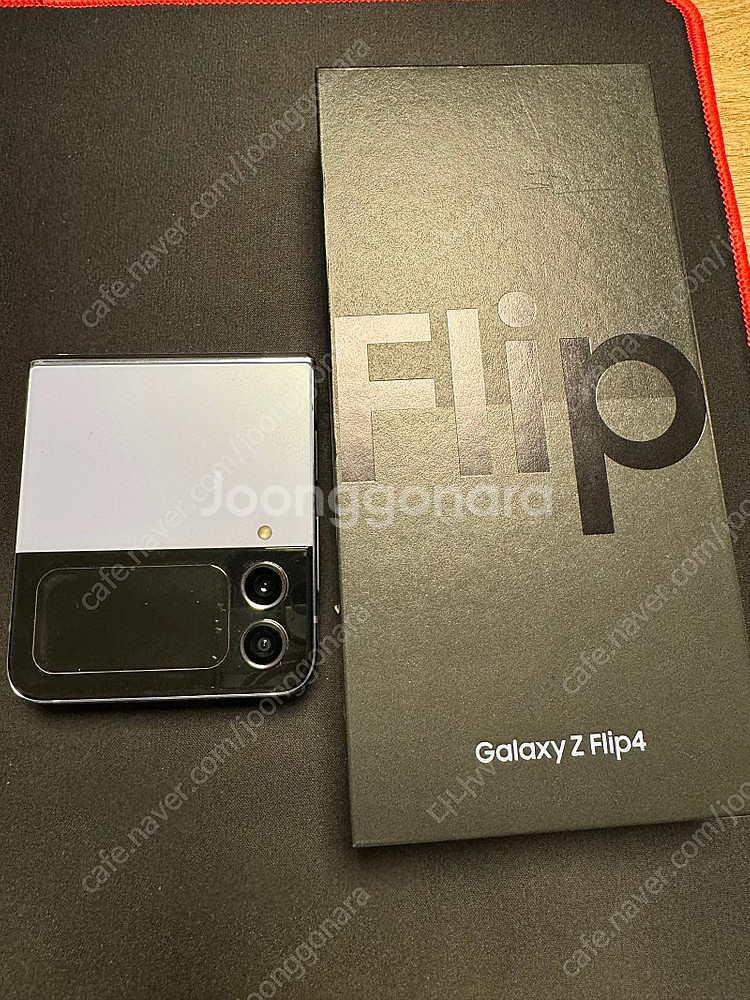 ZFlip4(플립4) 블루 256기가 신품급 팝니다.--6