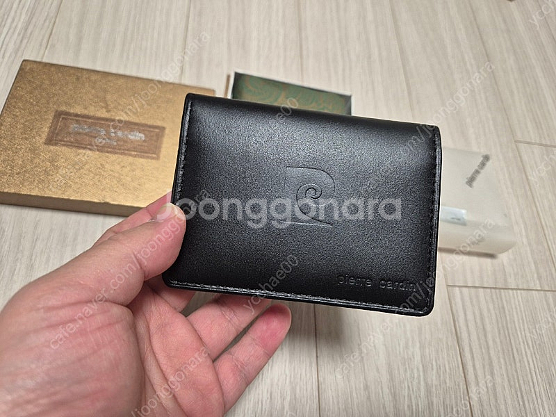 [미사용새제품]피에르가르댕 정품 검정색 가죽 반지갑--0