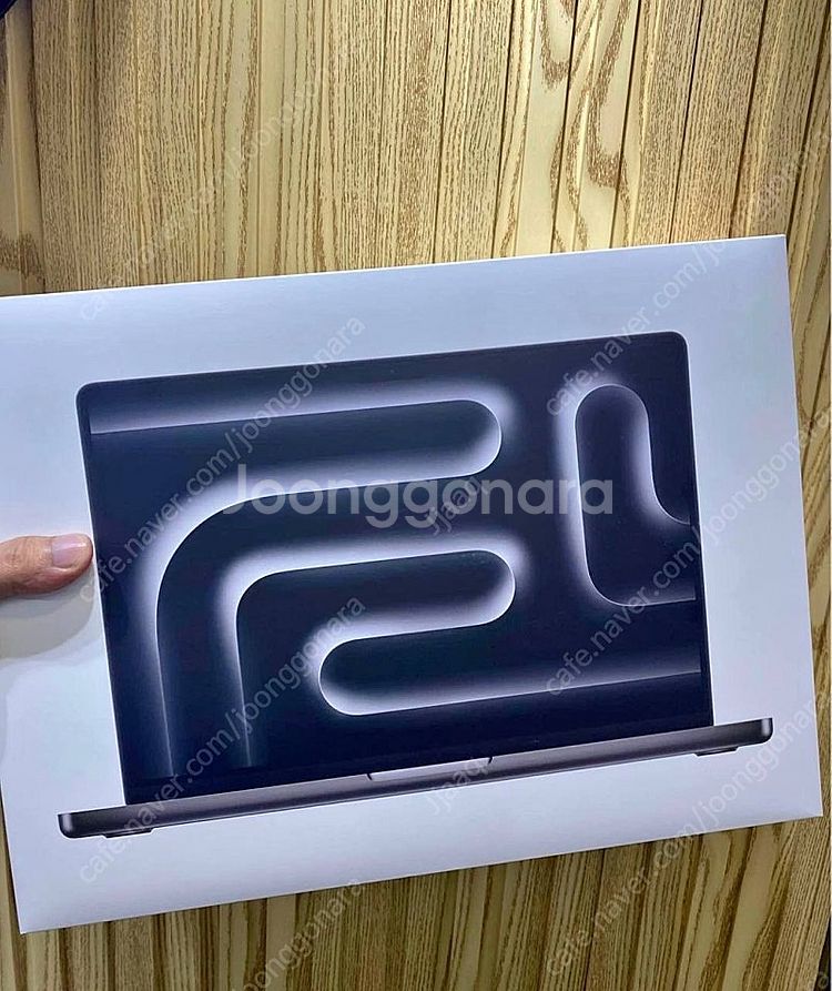 MacBook Pro with Apple M3 Pro ...--0