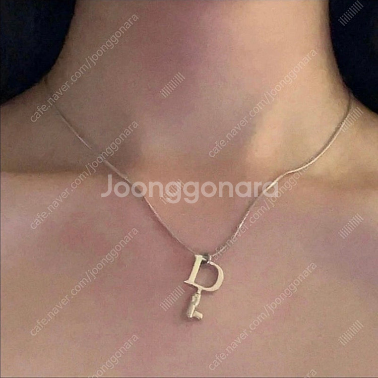 디올 정품 열쇠 키 목걸이--0