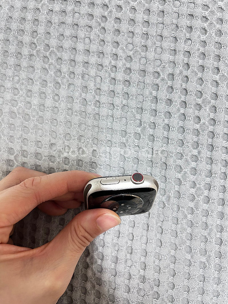 애플워치8 45mm 셀룰러 알루미늄--1