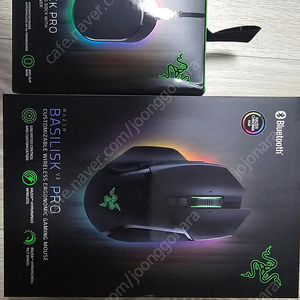 RAZER Basilisk V3 Pro 무선 충전팩 팝니다.