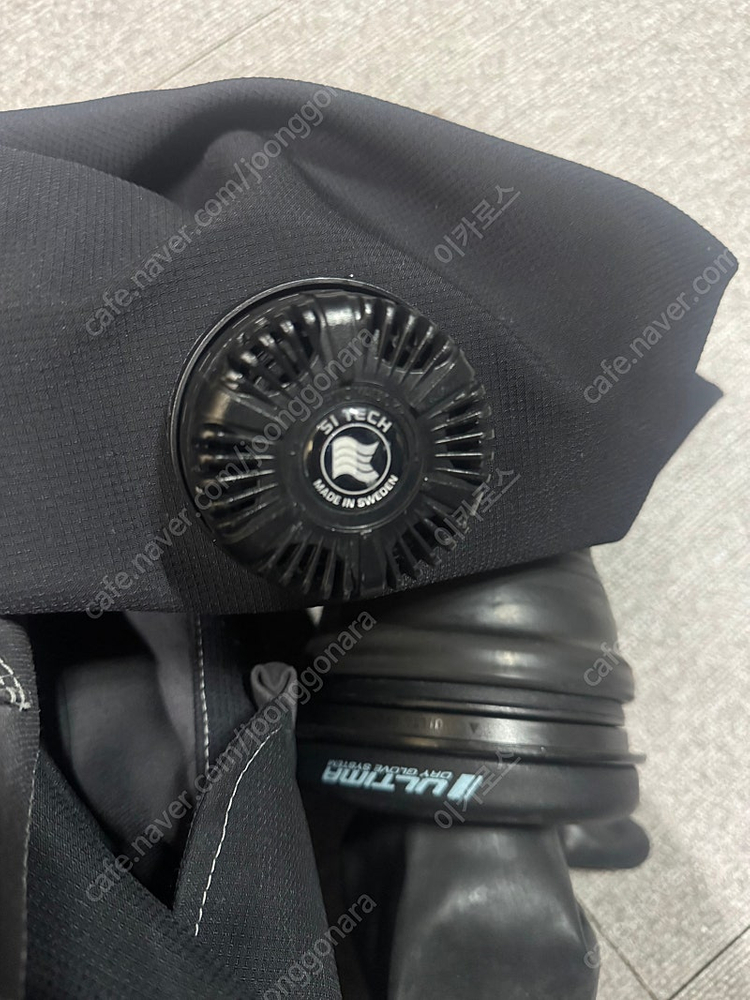 산티 이라이트 플러스 드라이슈트 판매합니다--8