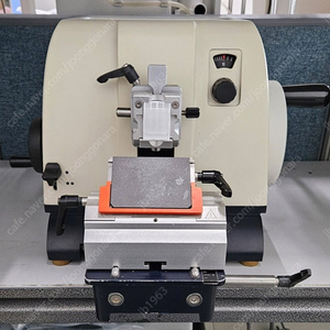 LEICA RM2235 Microtome