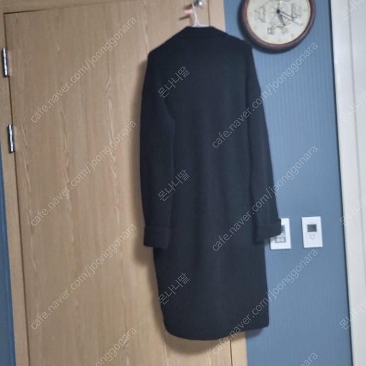 구호 띠어리 니트코트 이미지