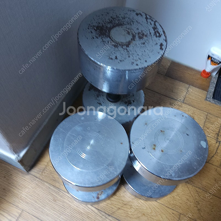 중량원판 판매합니다. 20KG 두 개, 10KG 두개,...--2