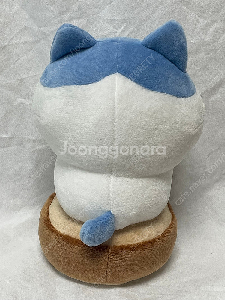 치이카와 기타치며 노래하는 하치와레 정품 인형--1