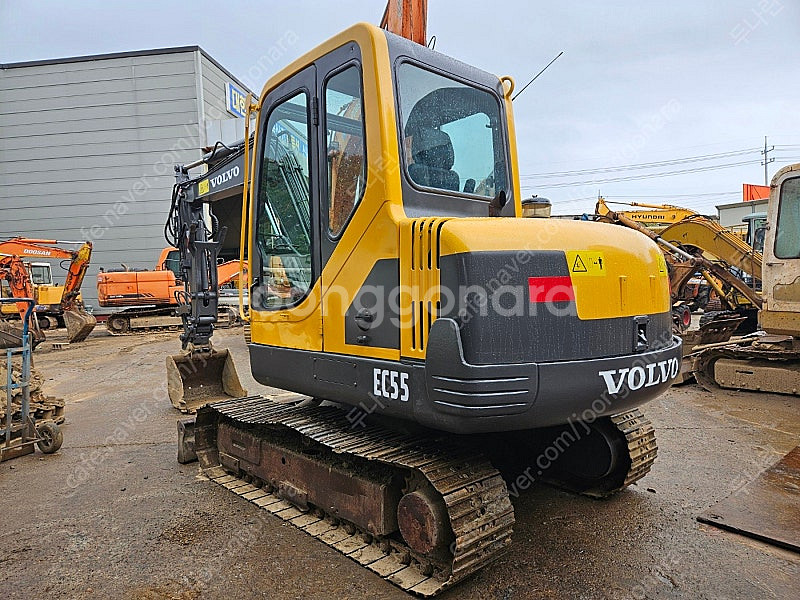 볼보 EC55 2003년식 집게장착 02 중고굴삭기--4
