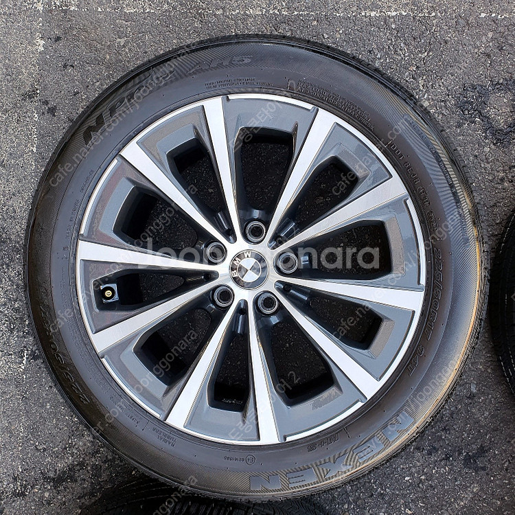 ♡BMW G20 신형320I 17인치 순정 휠타이어 225 50 17팝니다--3