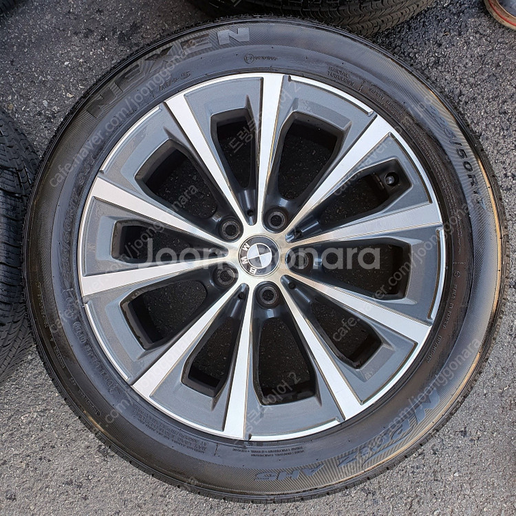 ♡BMW G20 신형320I 17인치 순정 휠타이어 225 50 17팝니다--5