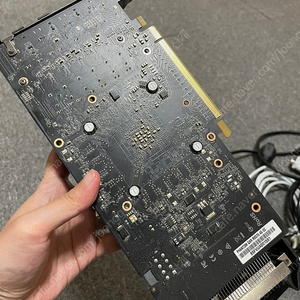 고장난 RX570 4g팝니다.