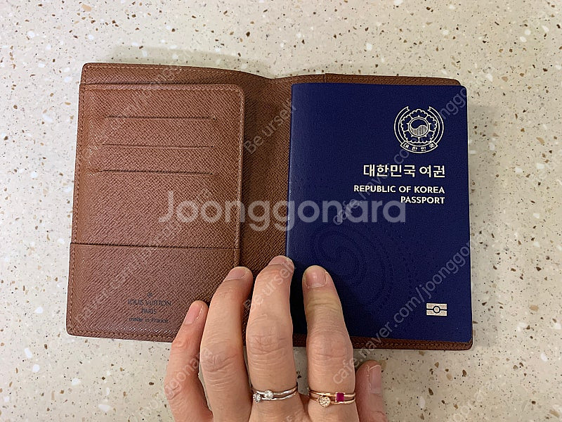 정품 루이비통 여권지갑--6