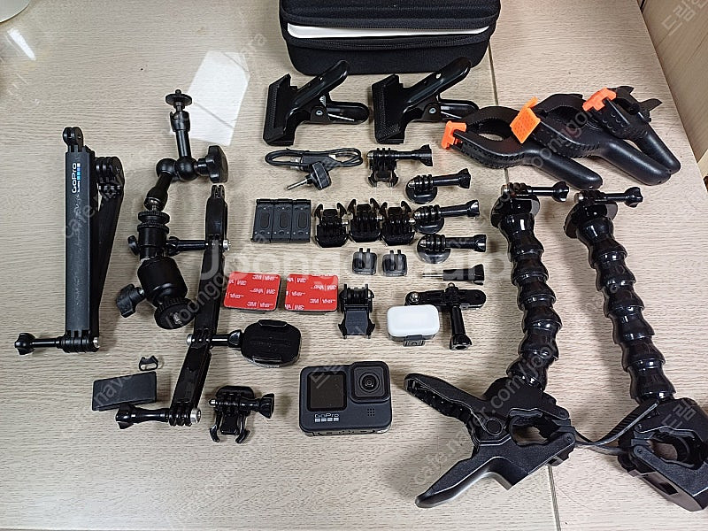 고프로 HERO 9 BLACK 액션캠, 클램프암 및 악...--0