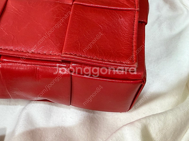 보테가베네타 카세트백 인트레치아토 레드 송아지가죽 급처--9