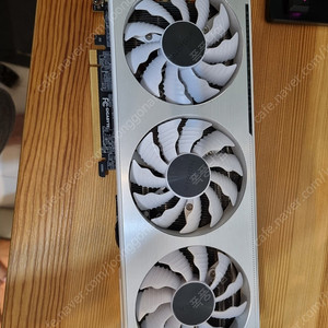기가바이트 rtx3070 oc 8gb vision 화이