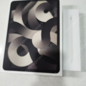 아이패드 에어5 + 애플펜슬2세대 박스o 팝니다