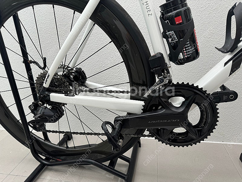 타임 알프듀에즈21 화이트 M 105di2 새상품급 대...--4