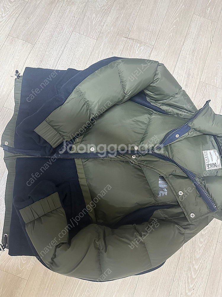 나이키 사카이패딩 해외판 m사이즈 팝니다--0