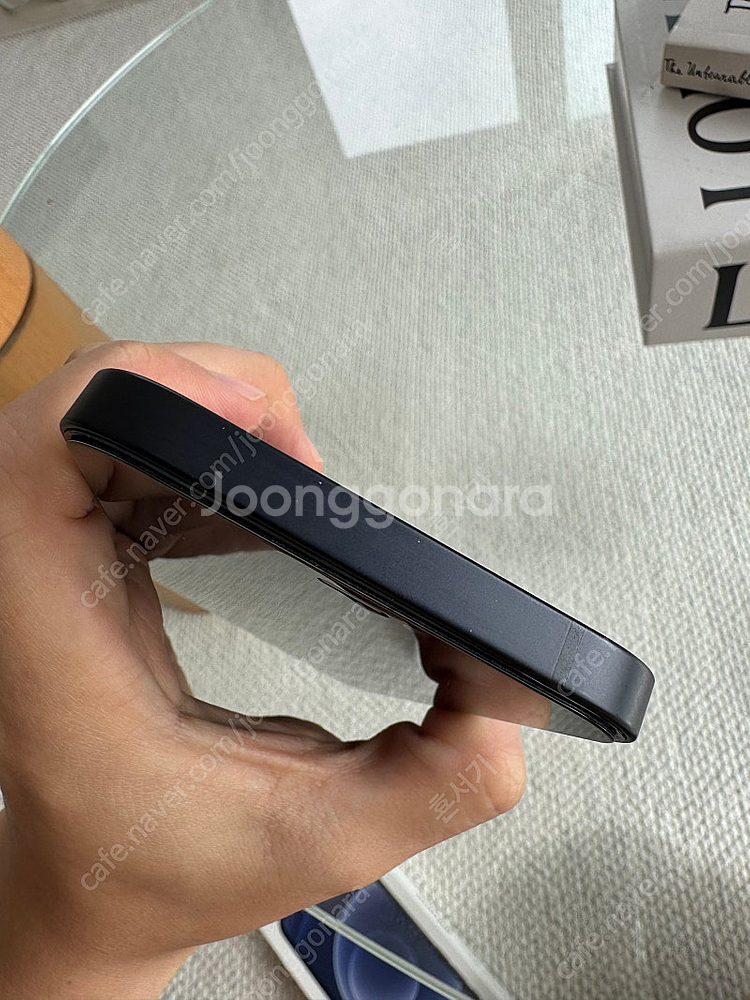 아이폰12 128 블랙 팝니다--3