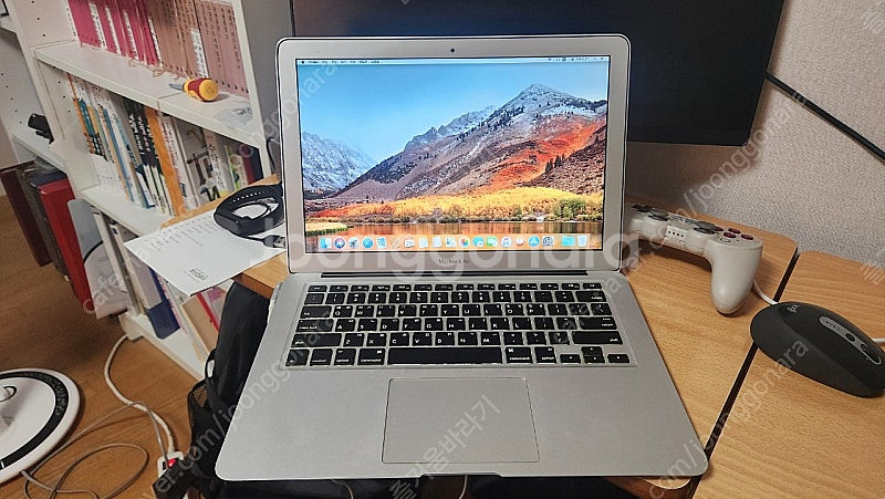 맥북에어 1.8Ghz, i7, 메모리4 g, 256 S...--0