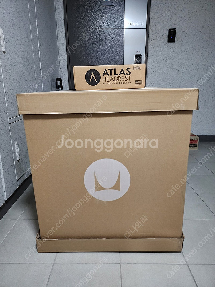 정품 미개봉 허먼밀러 뉴에어론 풀체어 B사이즈 그라파이...--0