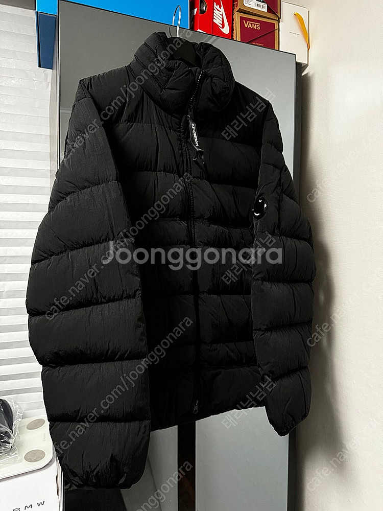 c.p company 에코크롬 패딩 판매--0