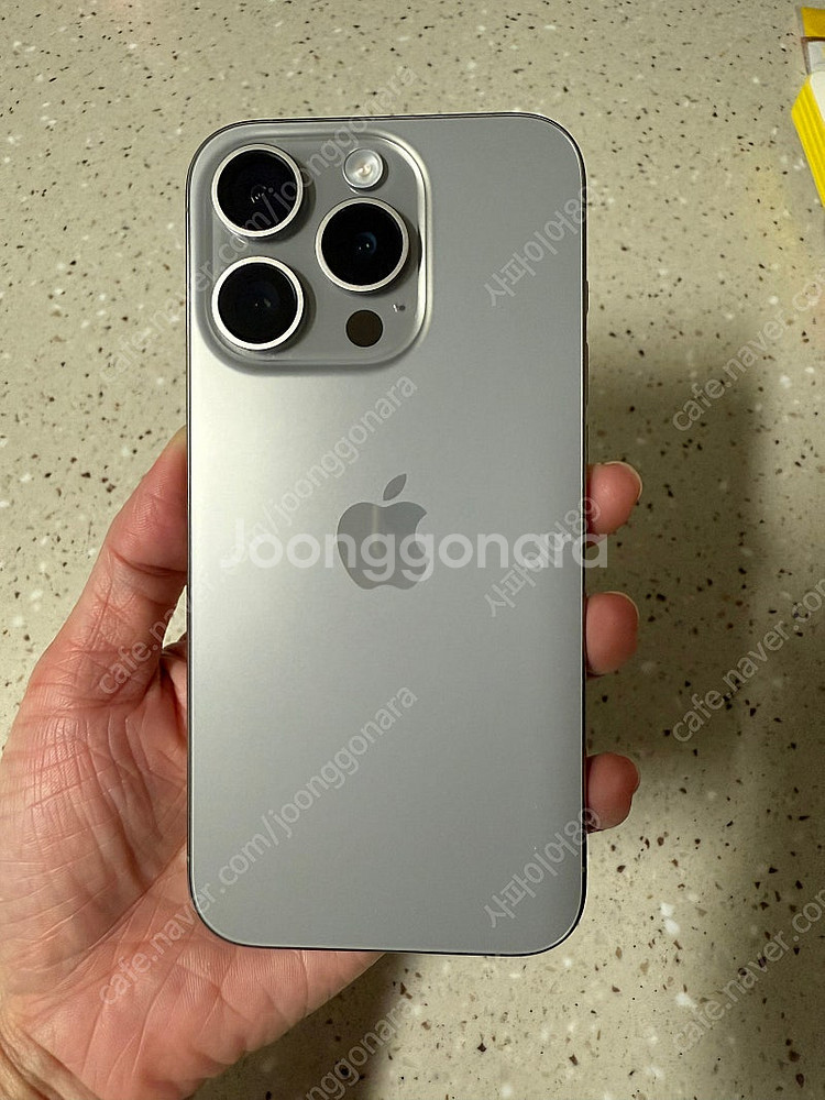아이폰 15pro 256--2