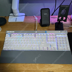 커세어 K70 RGB PRO OPX 광적축 화이트 판매