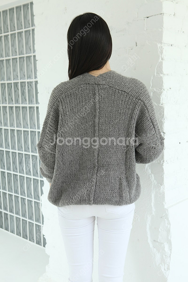 새제품 램스울 두툼 가오리니트가디건--1