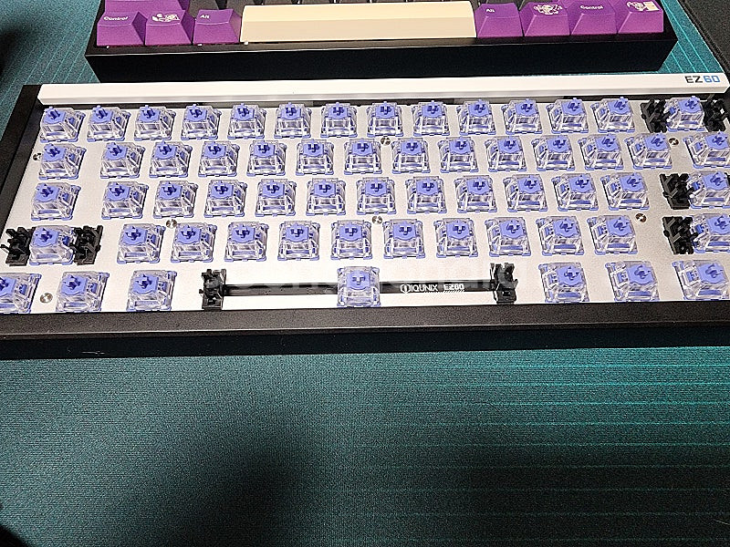 IQUNIX EZ60 판매--0