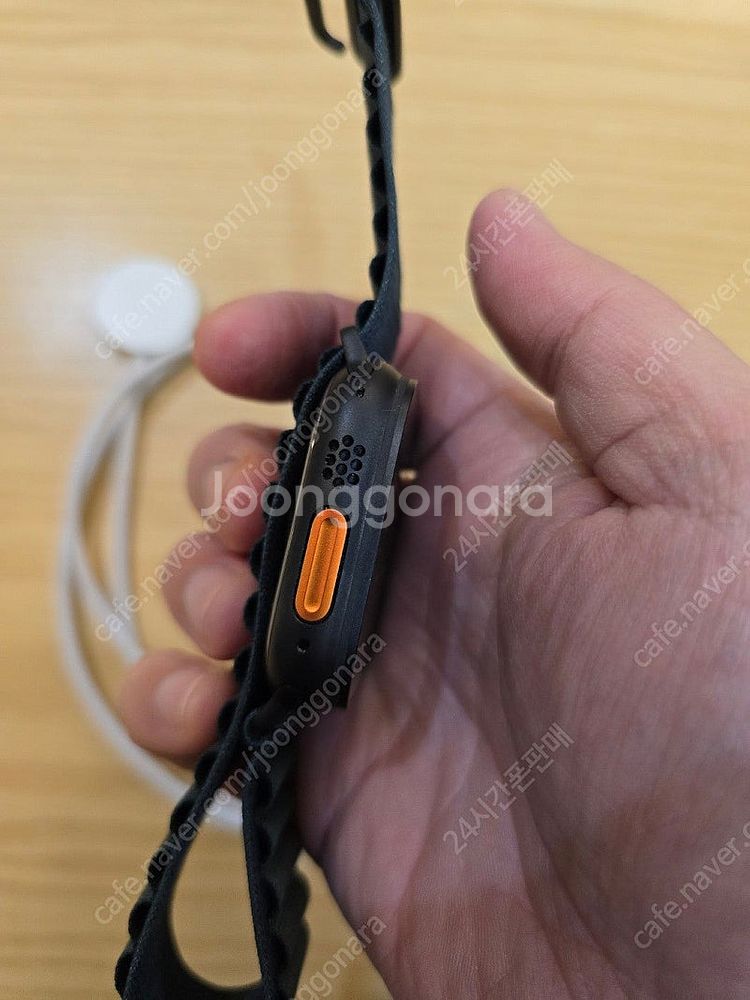 애플워치울트라2블랙49mm 알파인루프다크그린 자급제셀룰...--3