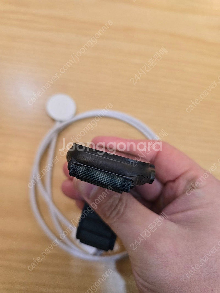 애플워치울트라2블랙49mm 알파인루프다크그린 자급제셀룰...--4