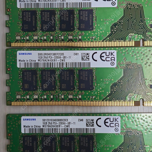 삼성 DDR4 3200 16G 2개 / OLOY DDR4 3200 CL16 16G 1개 / 삼성 DDR4 3200 8G 2개(서울)