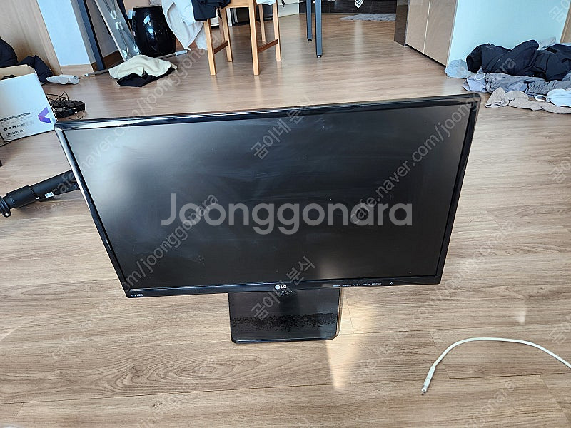 엘지 24인치 모니터--1