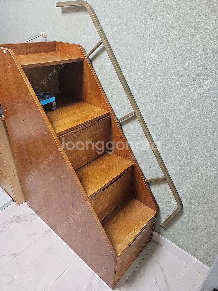 이층침대계단입니다--0