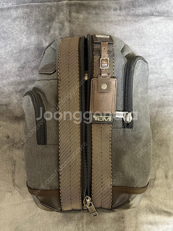 투미(TUMI) 알파 브라보 몬터레이 슬링백--1