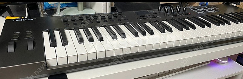 넥타 lx61+ 마스터 키보드 판매합니다--0