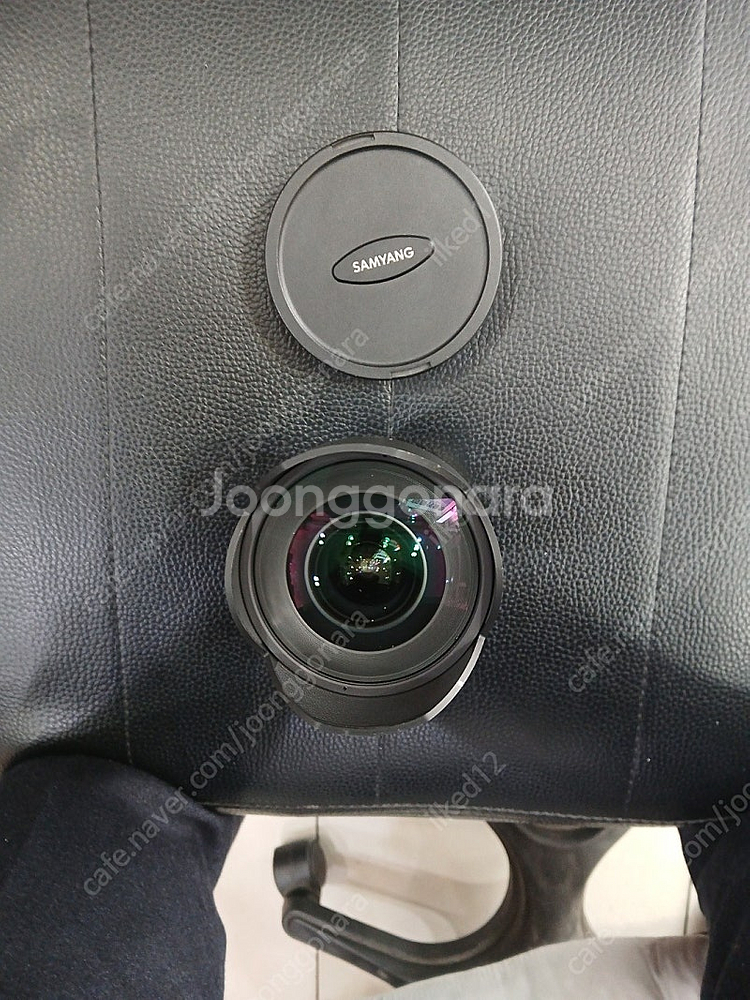 소니마운트 f2.8-14mm 삼양수동렌즈 판매합니다.--7