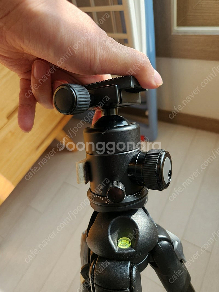 맨프로토 055MF4 카본 삼각대 + 마킨스 볼헤드 팝...--2